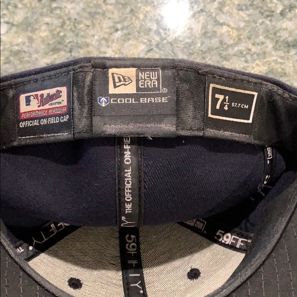 New Era Boston Red Sox hat - Picture 2 of 2